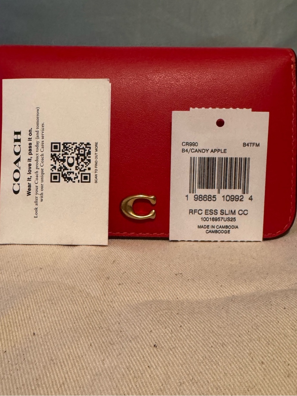 Coach Essential Slim Card Case/Card Holder in Candy Apple Red ❤️🍎❤️ - Picture 16 of 16